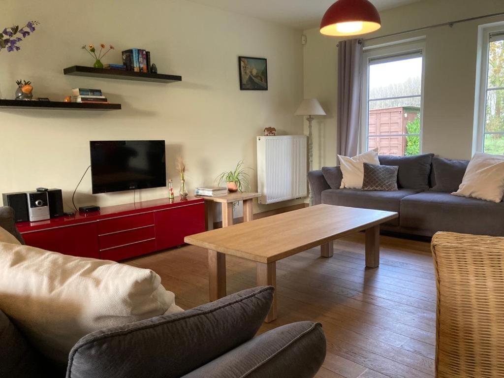 De Smokkelaar & Het Schuurtje Villa Maldegem Bagian luar foto