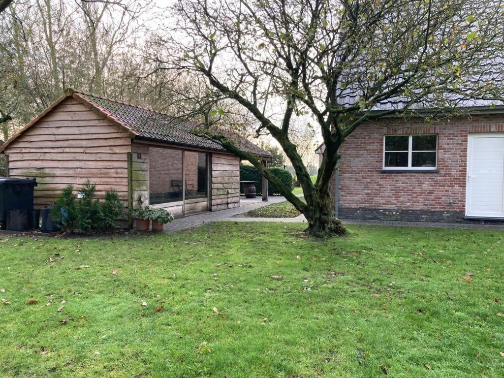 De Smokkelaar & Het Schuurtje Villa Maldegem Bagian luar foto