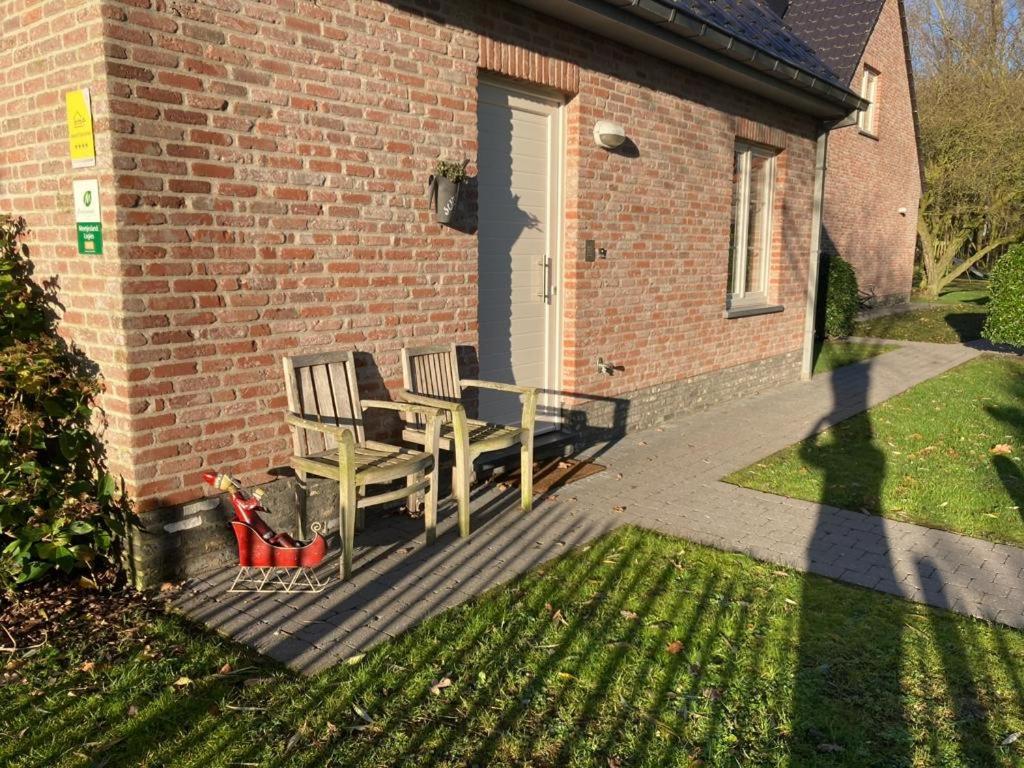 De Smokkelaar & Het Schuurtje Villa Maldegem Bagian luar foto