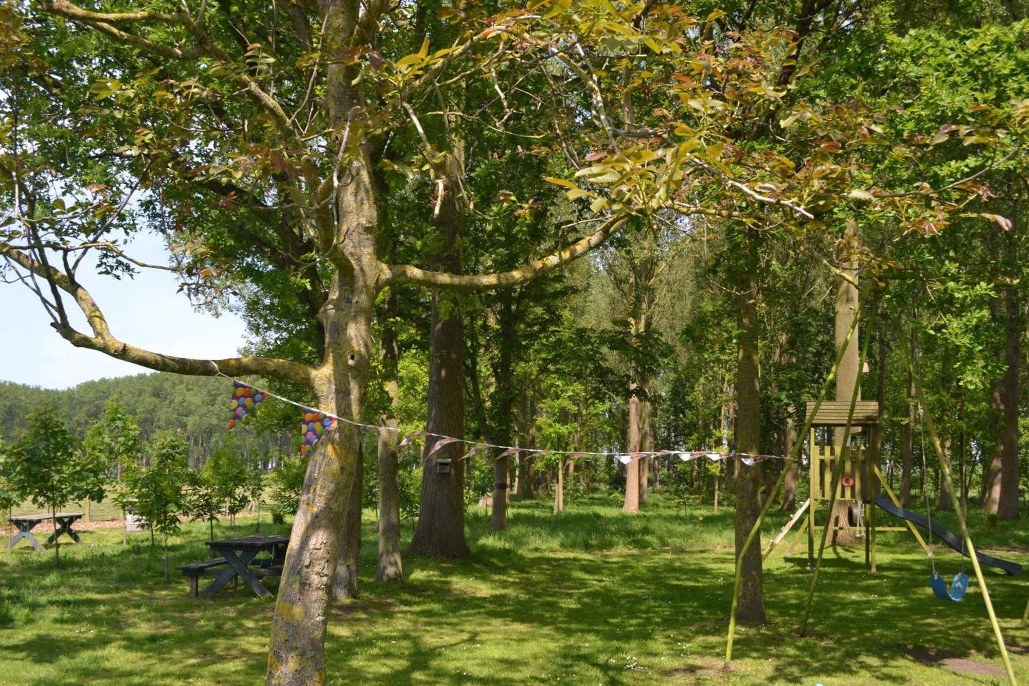 De Smokkelaar & Het Schuurtje Villa Maldegem Bagian luar foto