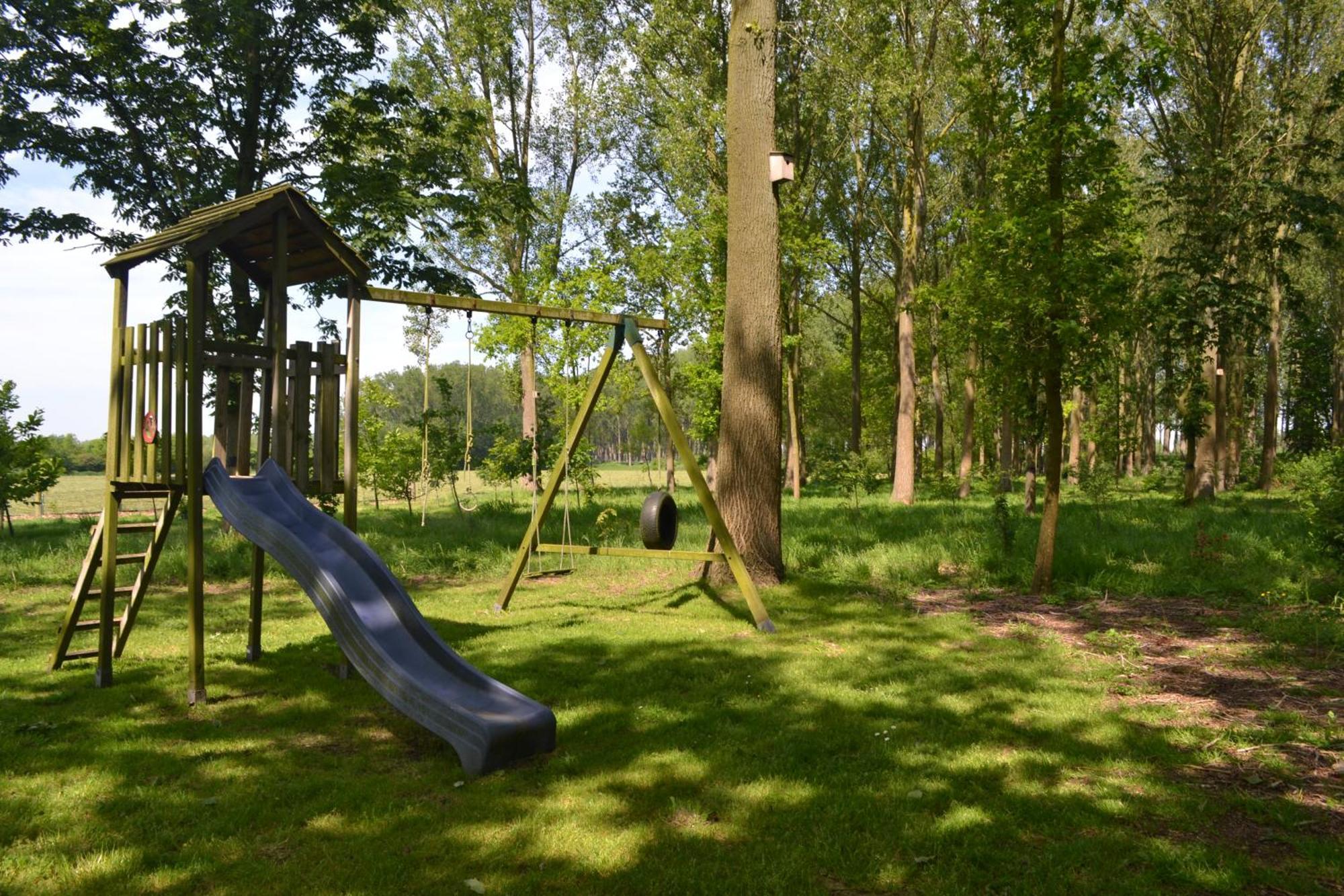De Smokkelaar & Het Schuurtje Villa Maldegem Bagian luar foto